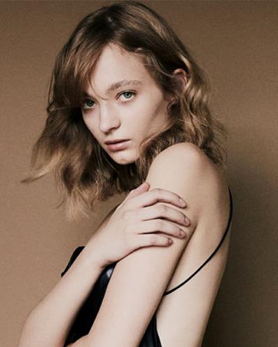 EMILIA BARCSUK