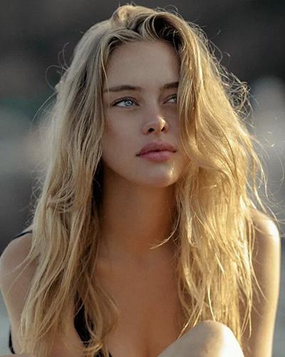 CAROLINE MEIJER
