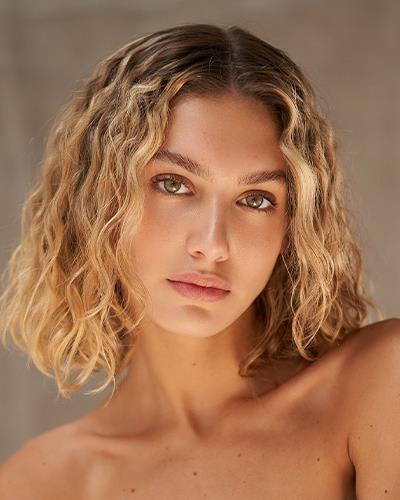 VICTORIA PARRADO